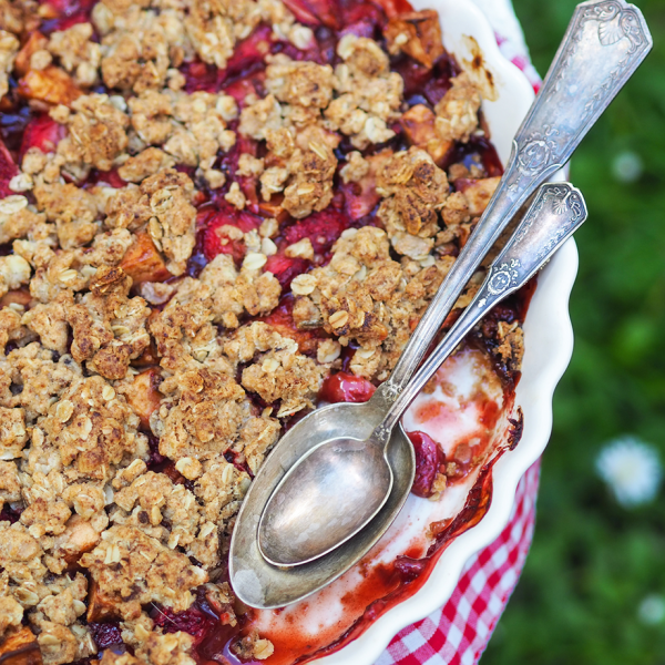 RECETA DE CRUMBLE DE MANZANA Y FRESA